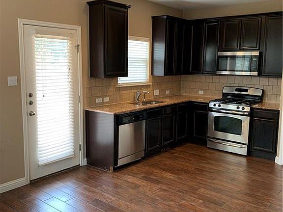 3rd image of 14105 Willow Tank Dr