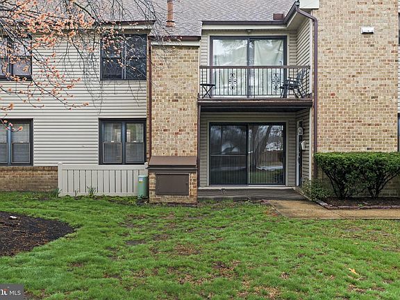 3rd image of 1475 Mount Holly Rd APT A11