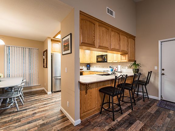 5th image of 1596 E Omaha Ave