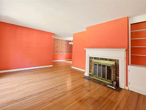 2nd image of 25 Little Brook Dr