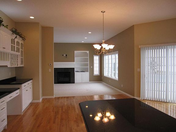 4th image of 5851 Pinehurst Dr