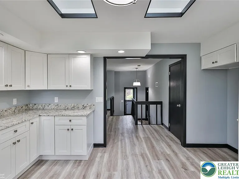 4410 Circle Dr — Photo 49