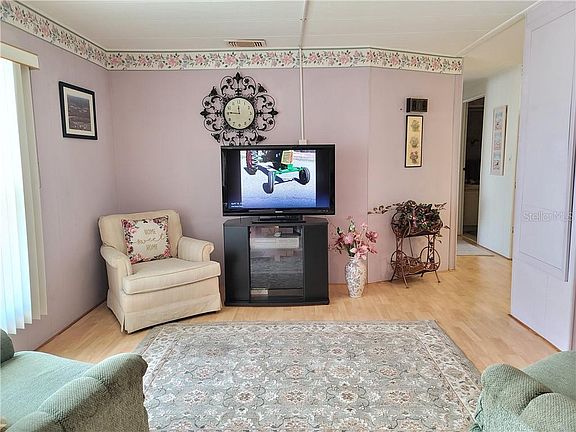 3rd image of 3132 Bixler Ct