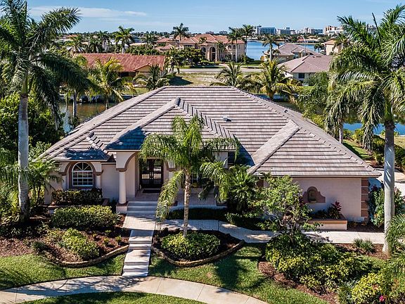 2nd image of 951 Olive Ct