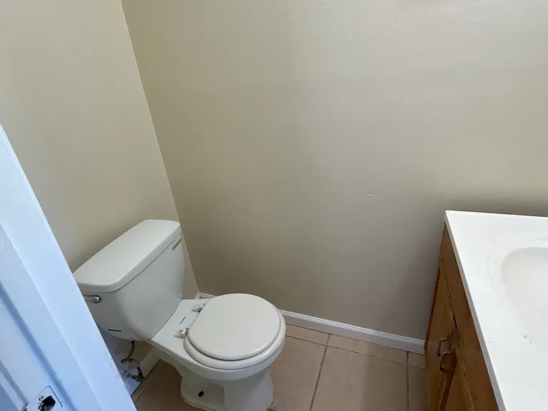8410 W Livingston Ave — Photo 16