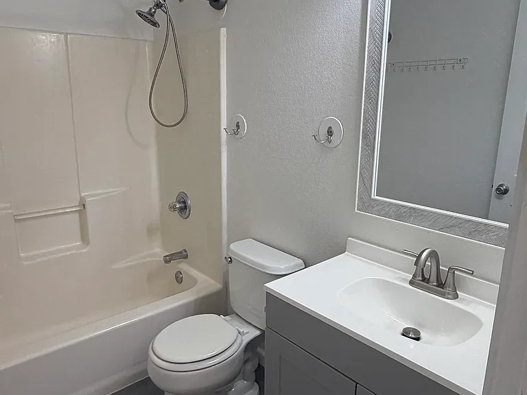 1685 N Lacy Loop — Photo 7