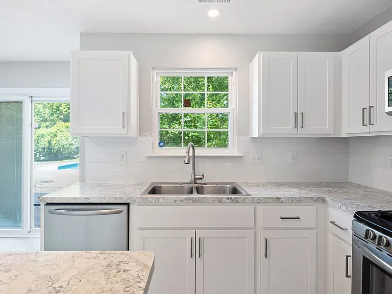 116 Hillside Ave — Photo 10