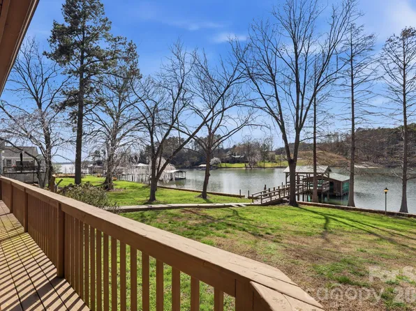 236 Apache Rd, Troutman, NC 28166