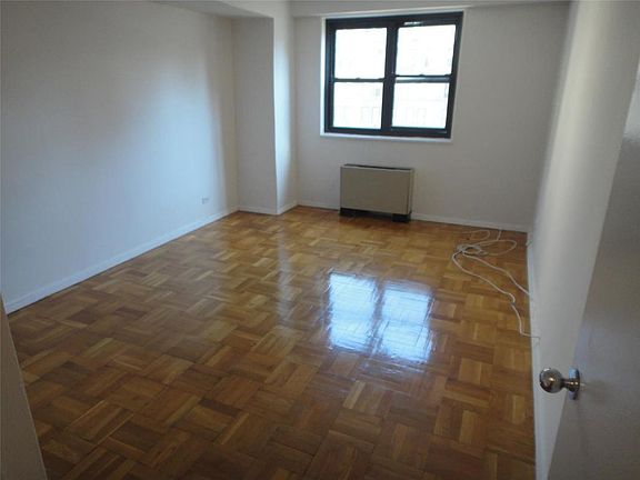 3rd image of 7 E 86th St APT 15D