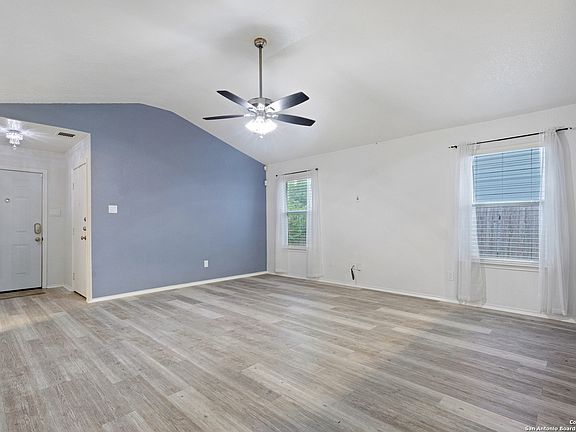 4th image of 7938 Meadow Way Ct
