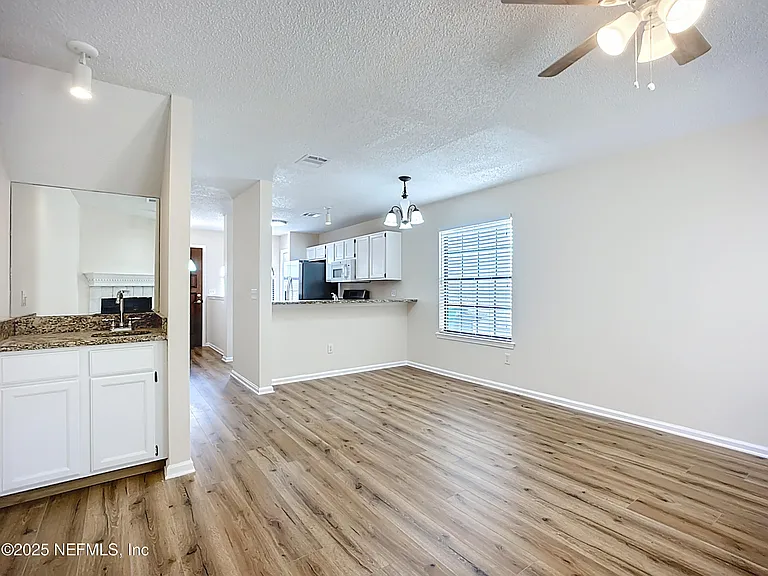 2075 Gail Ave — Photo 39