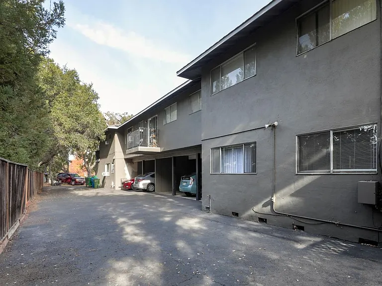 Carlton 6 LLC — Photo 17