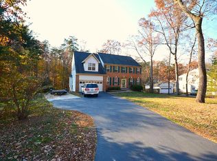 13376 Gandall Ct, Manassas, VA 20112