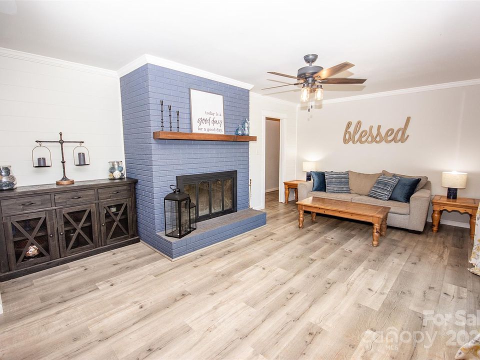 1st image of 110 Heavenly Dr