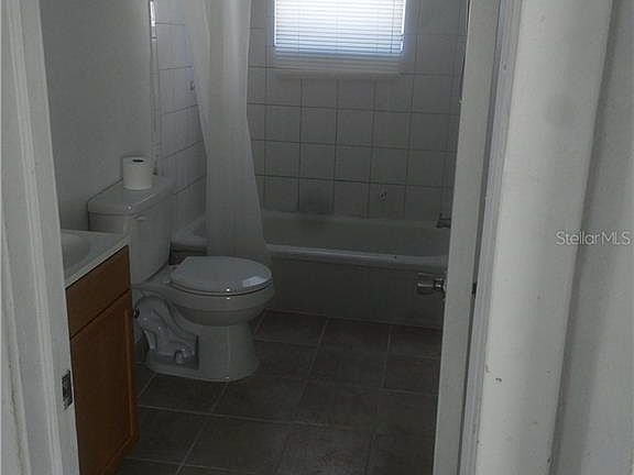 2nd image of 909 Beckett St
