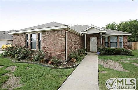 1st image of 3851 Pinebluff Ln