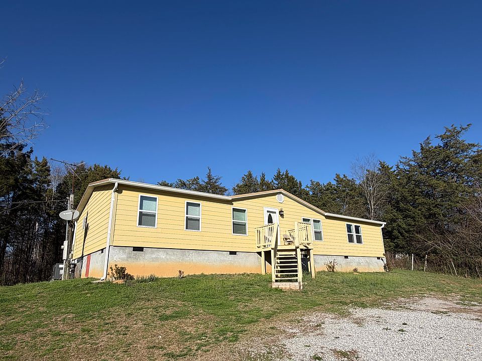 1st image of 906 Bay Rd