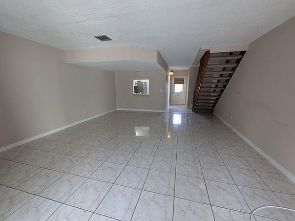4th image of 5112 Society Pl W APT D