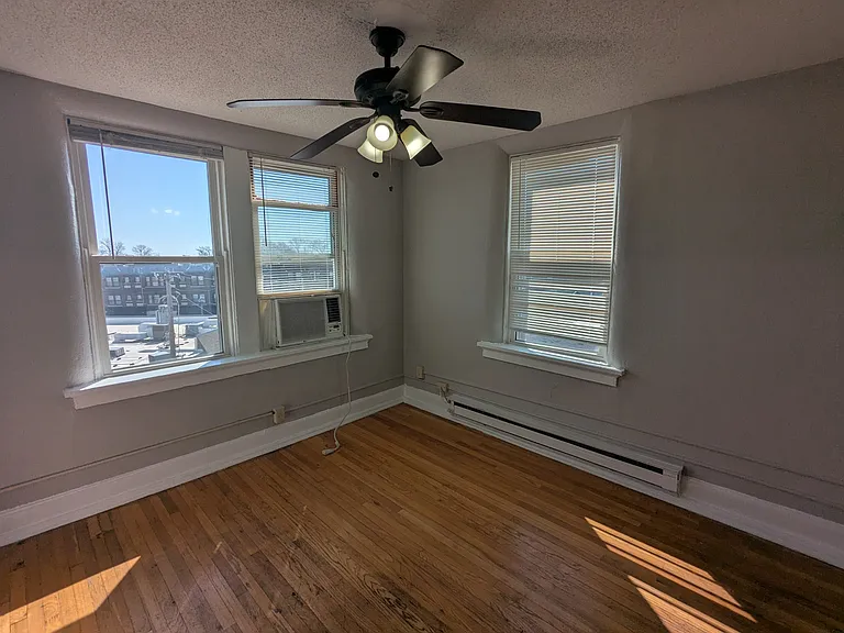 2604 Bellevue Ave #F — Photo 14