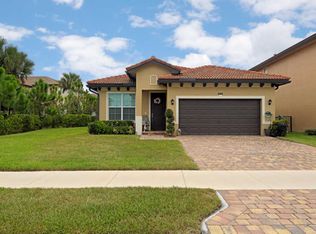 6824 Langdon Way, Lake Worth, FL 33463