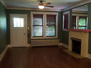 2nd image of 954 Sheridan St