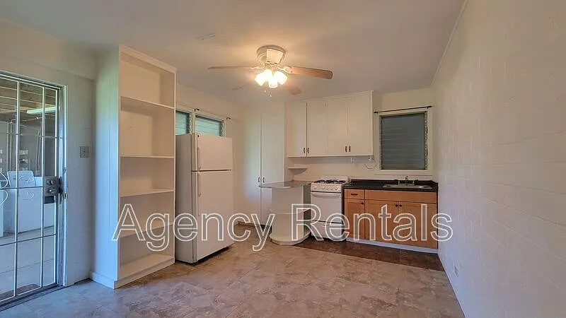 1 bed, 1.0 bath, $1,600 — Photo 2