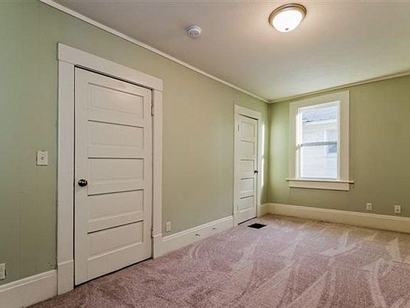 4th image of 234 Lane Ave SW #236