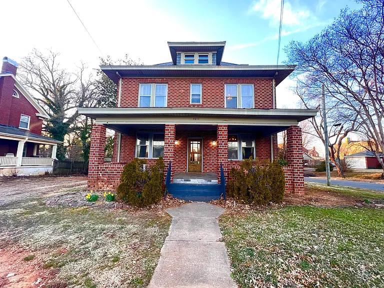 4211 Fort Ave — Photo 1