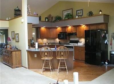 5th image of 735 Willow Creek Way