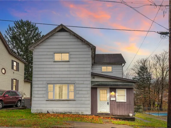 310 Hill St, Connellsville, PA 15425