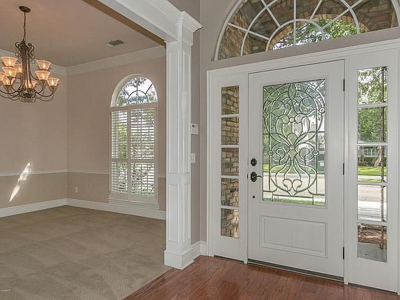 3rd image of 7403 Parkway Dr