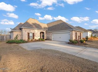 137 Hampton Rdg, Madison, MS 39110