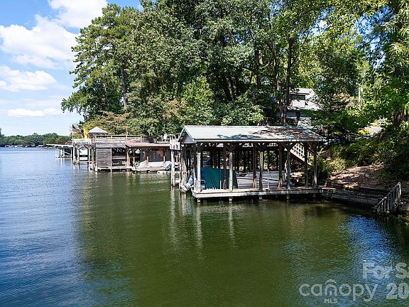 4th image of 334 Fairway Shores Rd