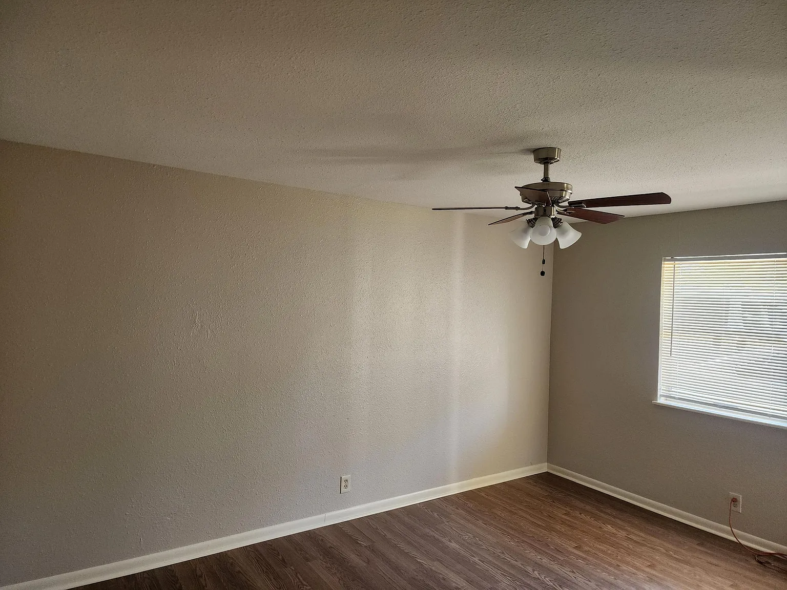 2 bed, 850 sqft, $800 — Photo 3