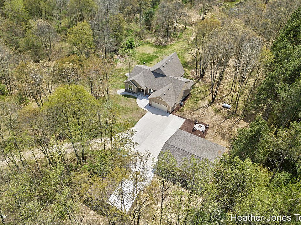 1st image of 14397 Larsen Ave