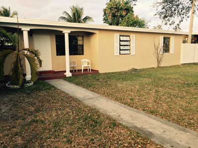 10711 SW 44th St, Miami, FL, 33165