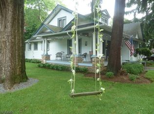 47 Elizabeth Ln, Budd Lake, NJ 07828