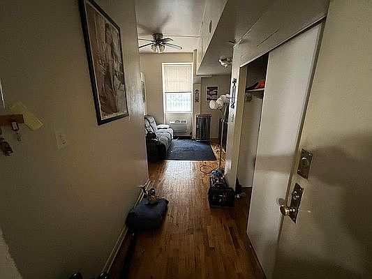 4th image of 329 E 63rd St APT 1G