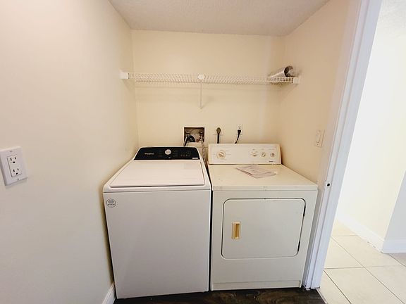 5th image of 5654 Rock Island Rd #231-1