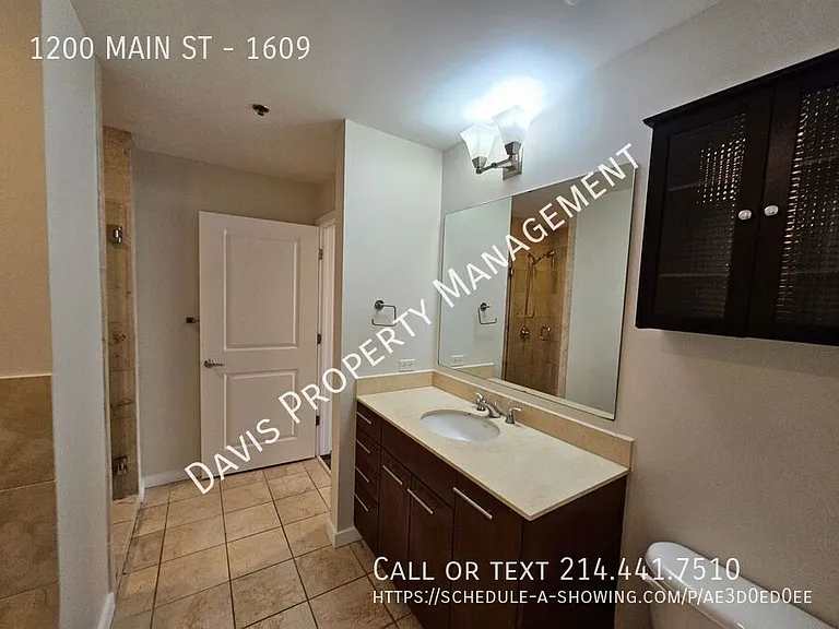 1200 Main St #1609 — Photo 40