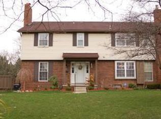 20807 Glen Haven Cir E, Northville, MI 48167