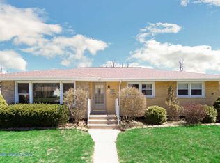 17825 Cherrywood Ln, Homewood, IL 60430