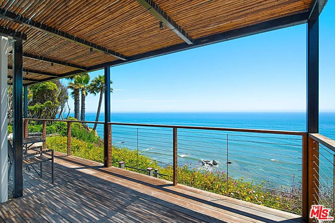 1 bed, 1.0 bath, $12,500 — Photo 1