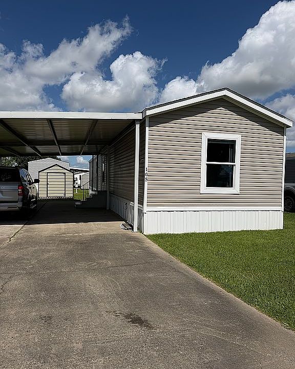 1st image of 2899 Sugarloaf Dr Trailer 105