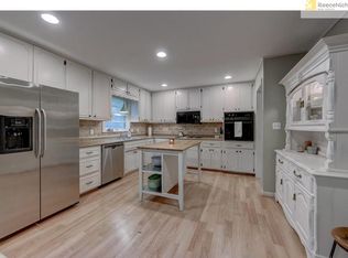 1400 Nancy Ln, Liberty, MO 64068