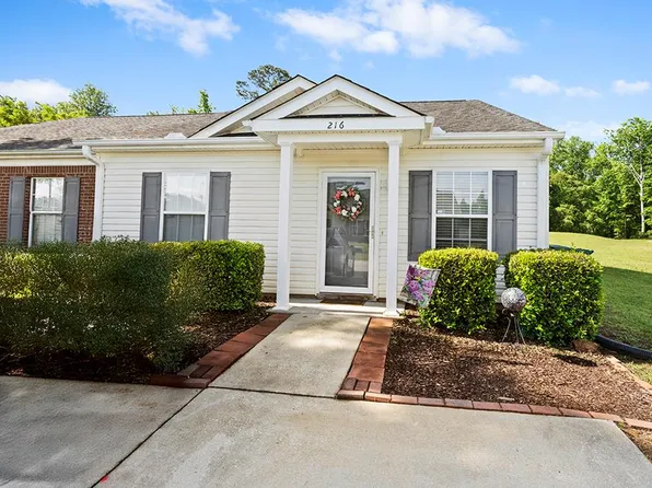 216 Dry Branch Ct, Greenwood, SC 29649