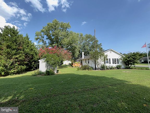 5th image of 30622 Townsend Dr