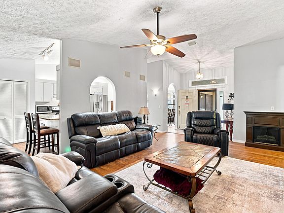 2nd image of 6107 BAMBOO Drive