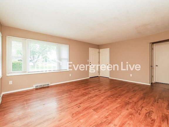 5th image of 1108 Rydale Rd