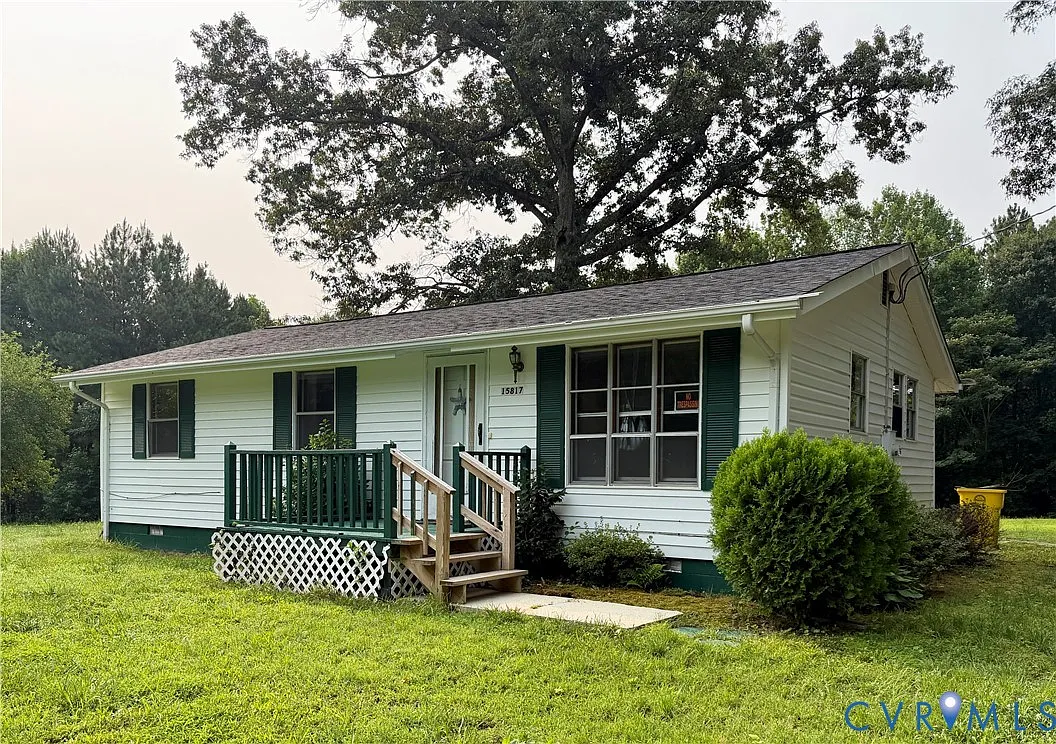 3 bed, 1.0 bath, 912 sqft, $1,550 — Photo 3